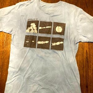 Blue graphic t-shirt size medium.